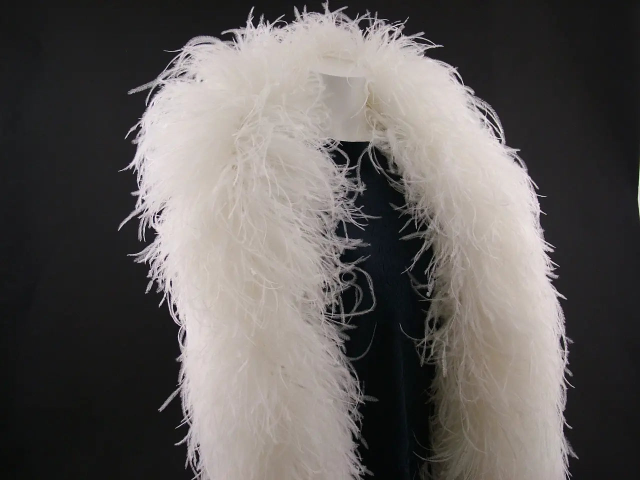 15 Ply Ostrich Feather boa - Fashion Colours