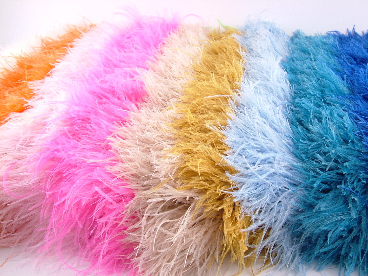 Ostrich Fringe 15cm depth per metre - 4 ply