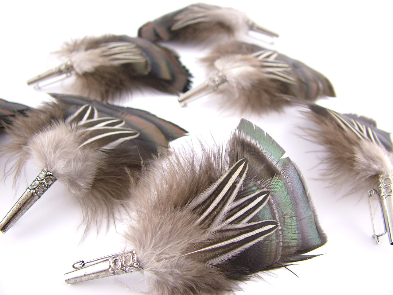 Country Style Brooch - BNO14