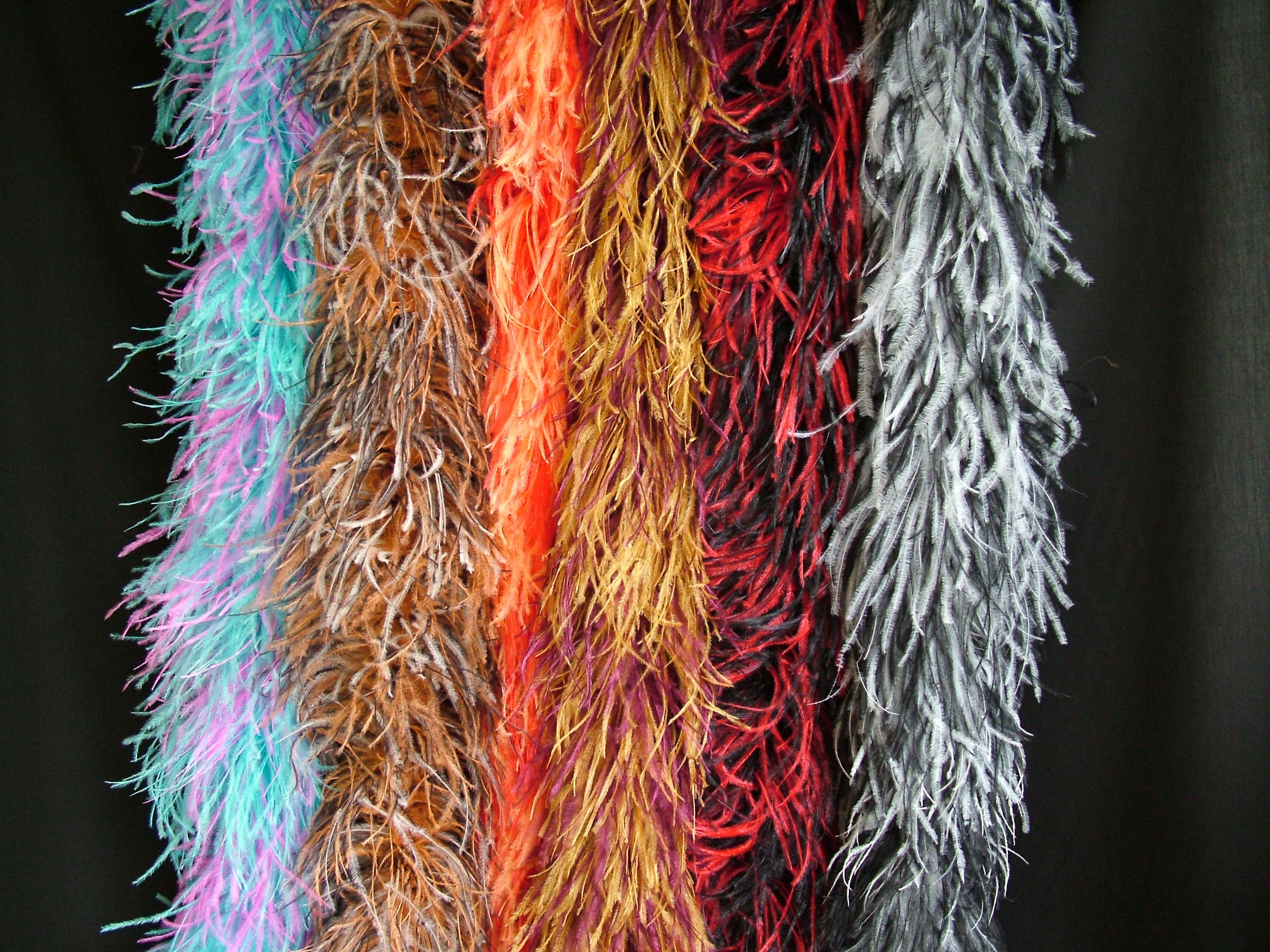 Ostrich/Marabout Boa Two Tone 1.8m - 5 ply