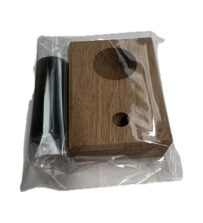 Oak bottle and pen stand 4