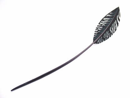 Engraved Pattern Teardrop Quill (Pack of 3)