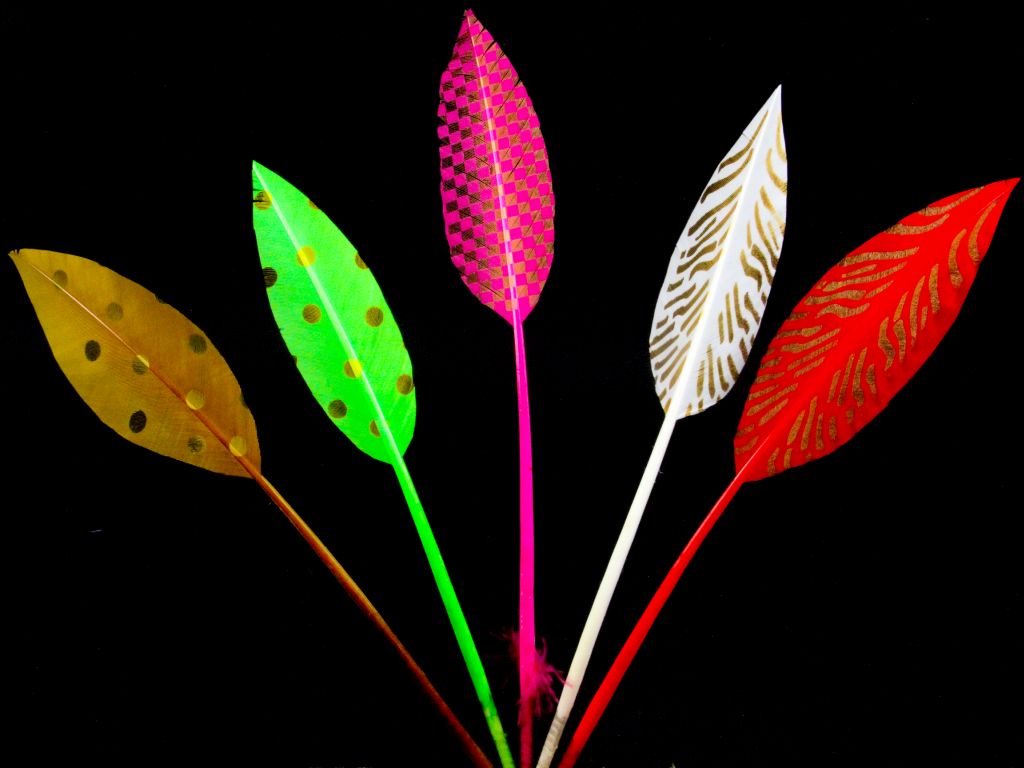 Engraved Pattern Teardrop Quill (Pack of 3)