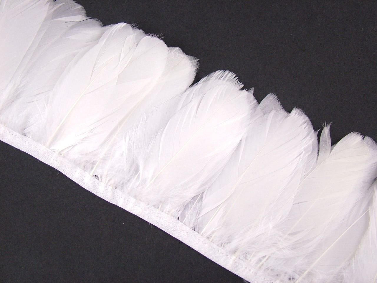 Goose Nagoire Feather Fringe