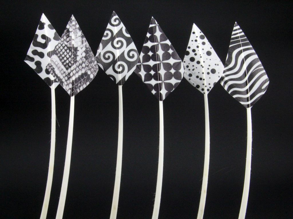 Printed Arrowheads - White Feathers (Pack of 3)